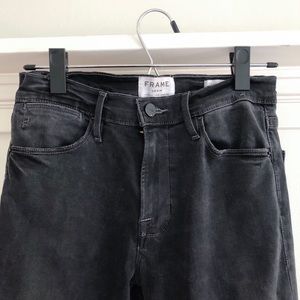 FRAME Le High Skinny Raw Edge Fray in Grantley